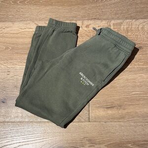 Abercrombie & Fitch Kids Olive Joggers